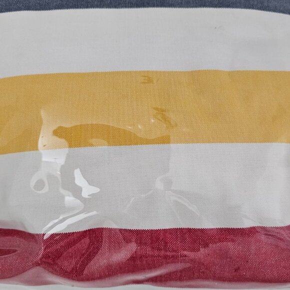 BAY ICONIC STRIPED BAG! NWOT🆕🆕🆕 - Picture 5 of 16